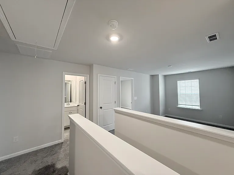 6337 Fairfax Ct — Photo 10