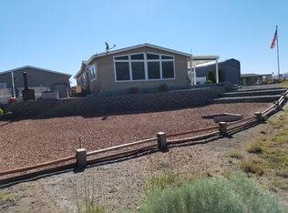 214 Pear Pl SW, Mattawa, WA 99349
