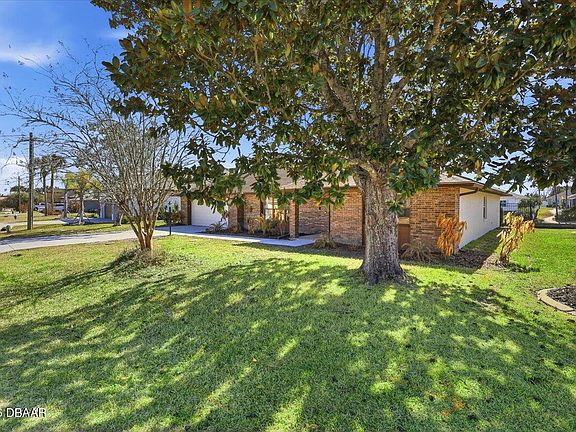 3rd image of 10 Flametree Ct