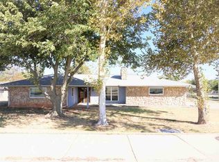 1502 N 15th St, Perry, OK 73077