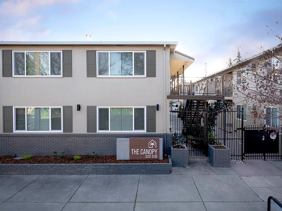 3130 3rd Ave #3