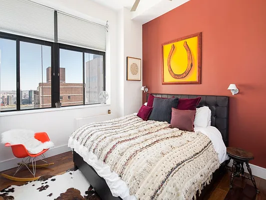 Sold by Sotheby's International Realty | media 14