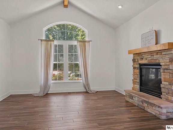 5th image of 6122 Thompson Creek Blvd