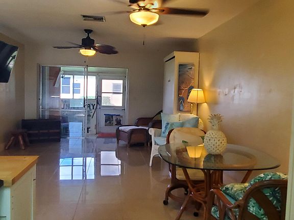 5th image of 2817 Ashley Drive #A