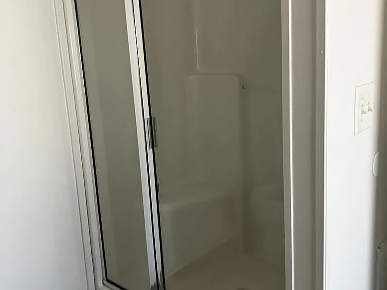1626 Bradley Ln — Photo 11
