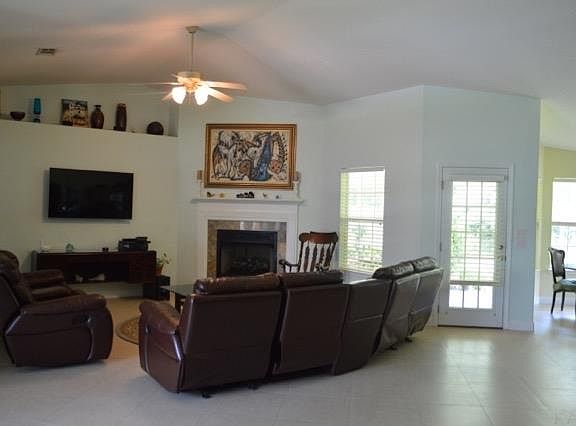 3rd image of 5288 Woodlake Trc