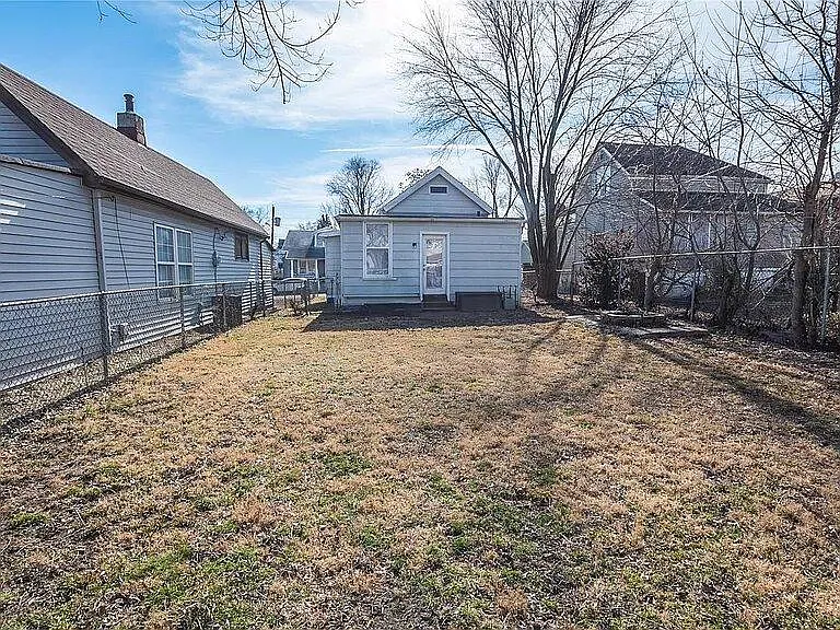 147 E Etta Ave — Photo 15