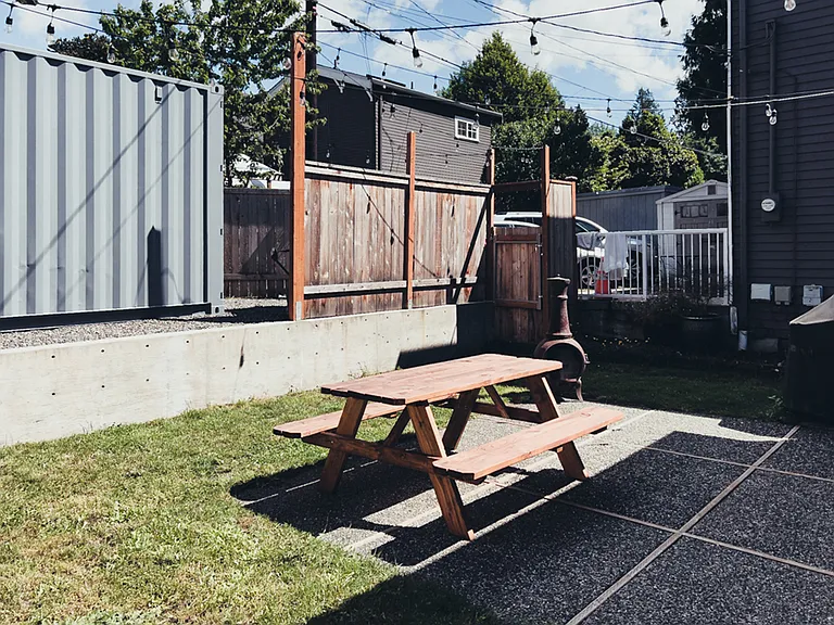 5630 11th Ave NE — Photo 32