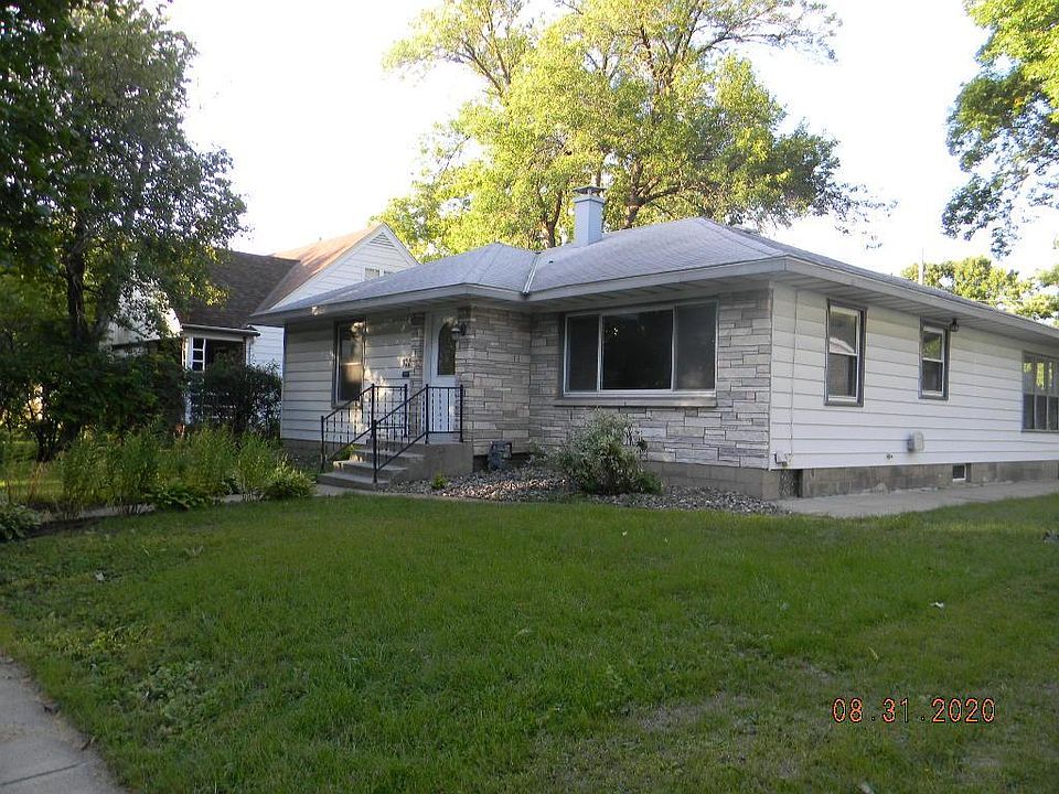 1st image of 1014 9th Ave N