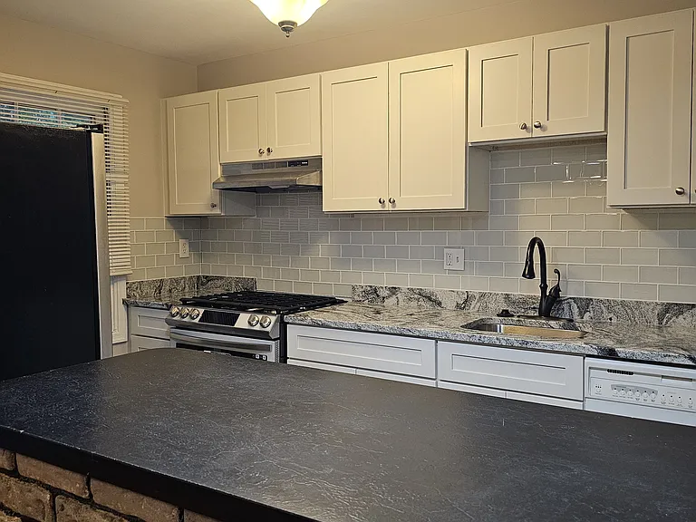 10 Sharpley Ct #20F — Photo 10