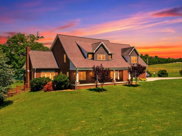 3068 Bee Carter Rd, Dandridge, TN 37725