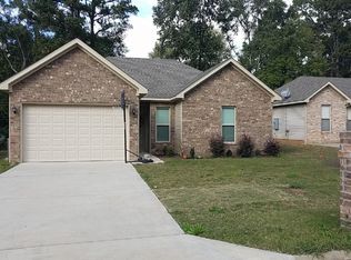 7502 Royal Oaks Dr, Little Rock, AR 72209