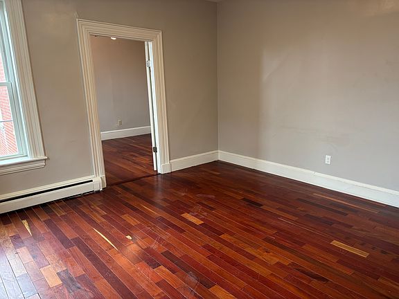 4th image of 19 South St Ste 14