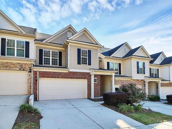 2559 Royal York Ave