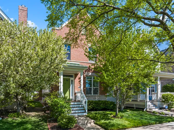 2430 W Lake Ave, Glenview, IL 60026