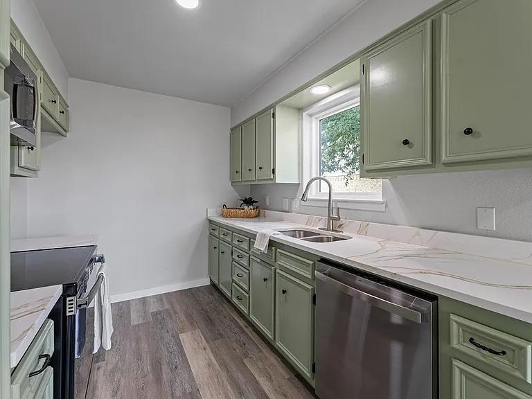3607 W Michigan Ave — Photo 7