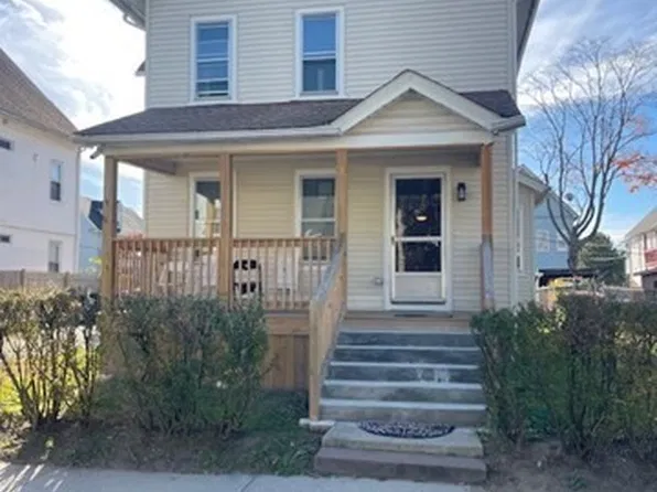 34 Andrew St, Springfield, MA 01109