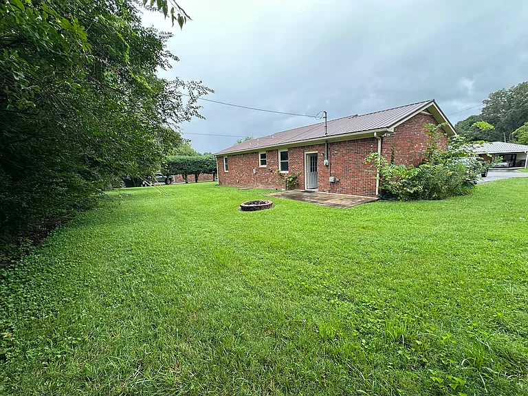 1809 Texas Ave — Photo 11