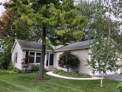 693 Milton Dr, Naperville, IL, 60563