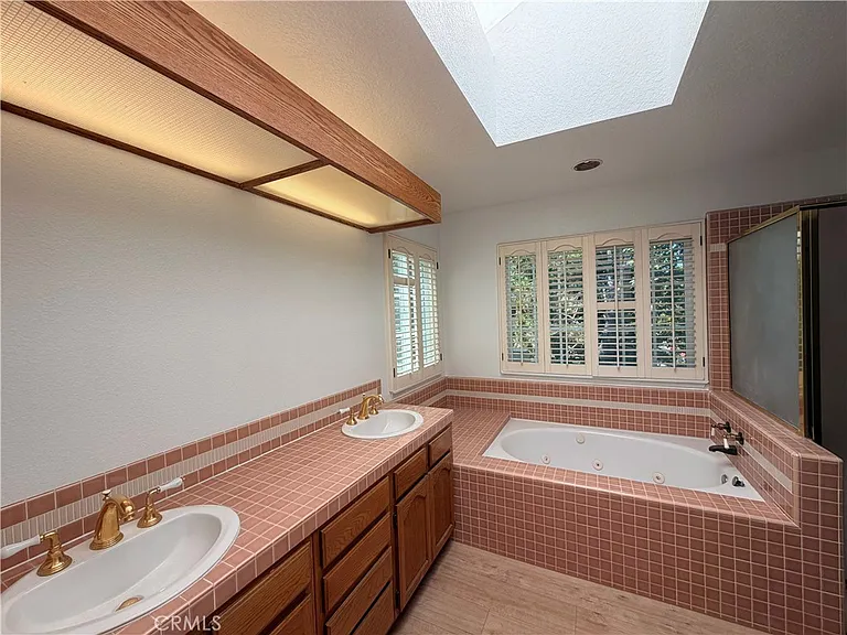2664 Woodbury Dr — Photo 34