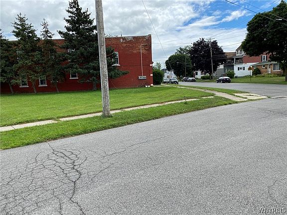 3rd image of N Burlington Ave