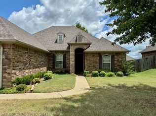 12121 Sapling Dr, Fort Smith, AR 72916