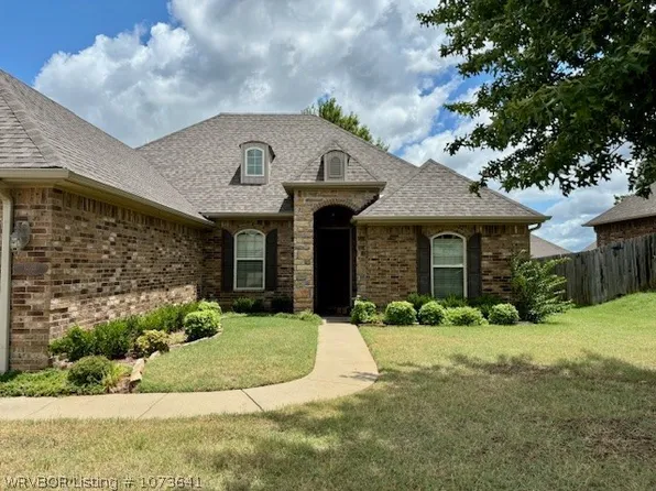 12121 Sapling Dr, Fort Smith, AR 72916