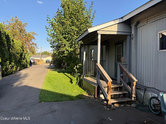 3rd image of 903 N Kimberly Ln