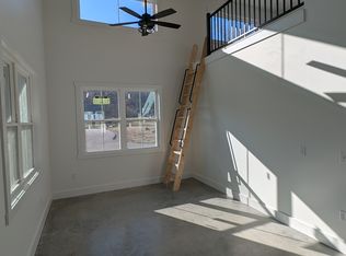 216 McHenry St, Livingston, TN 38570