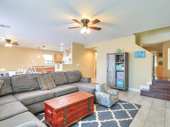 2nd image of 39975 W Thornberry Ln