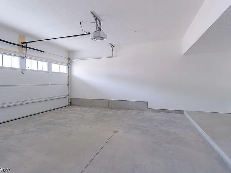 314 Halstead Ln — Photo 14