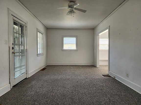 3rd image of 1920 1st Ave