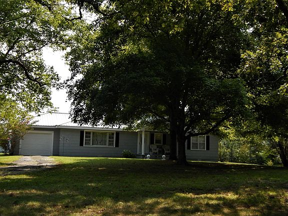 2nd image of 2290 Waynesboro Hwy