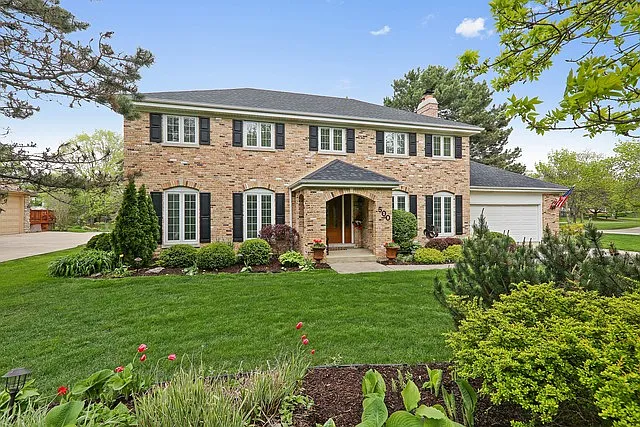 500 Forest Mews Dr photo 1