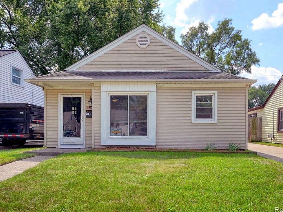1st image of 2030 Browning St