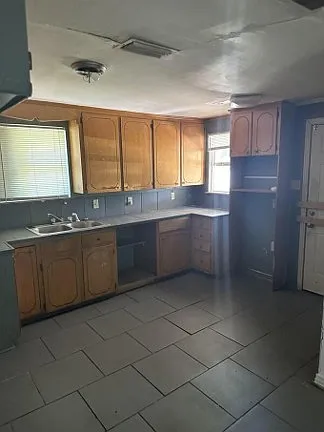 1109 West Long 17th Street - 1 — Photo 4