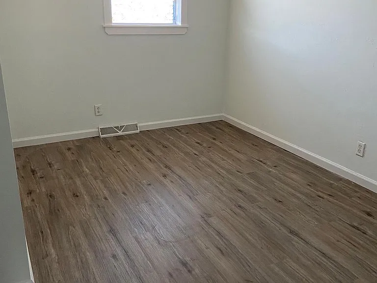 1883 S Dupont Hwy #1 — Photo 3