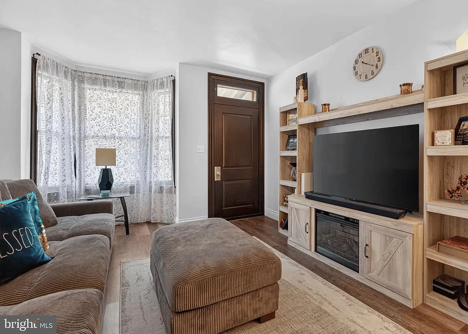 Welcome to 31 N Main Street, a beautifully renovated four-bedroom, two-bathroom home located in t... — Photo 2