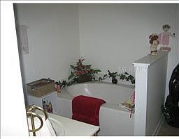 5th image of 616 Holbrook Ave