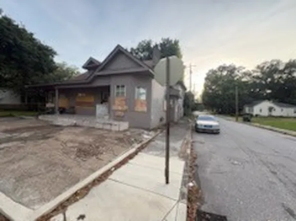 921 E Pkwy S, Memphis, TN 38104