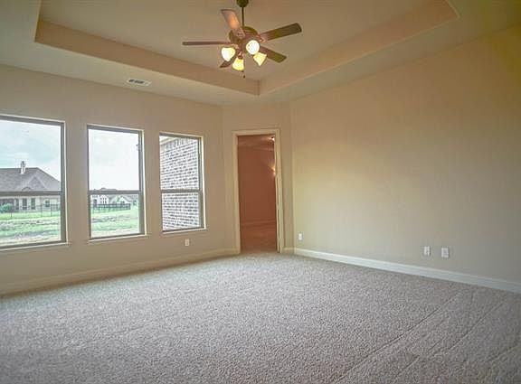 5th image of 760 Kensington Dr