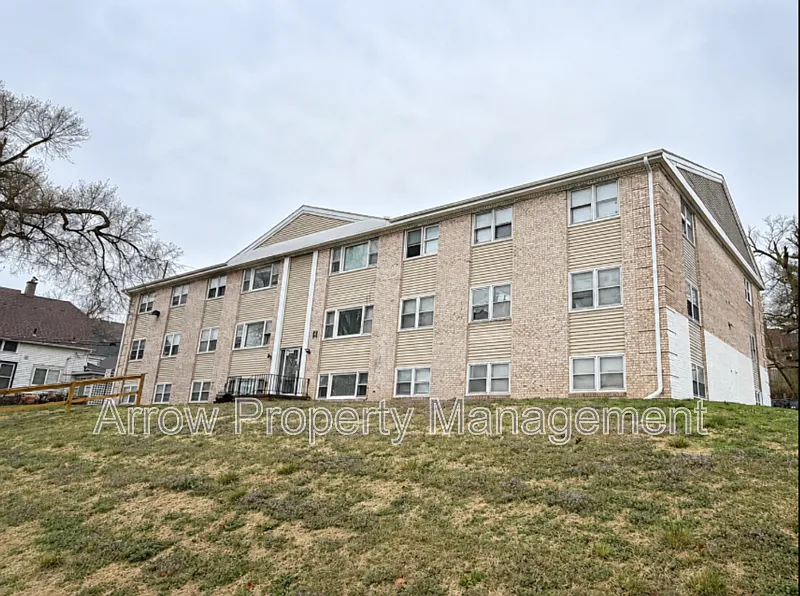 2206 K St #3