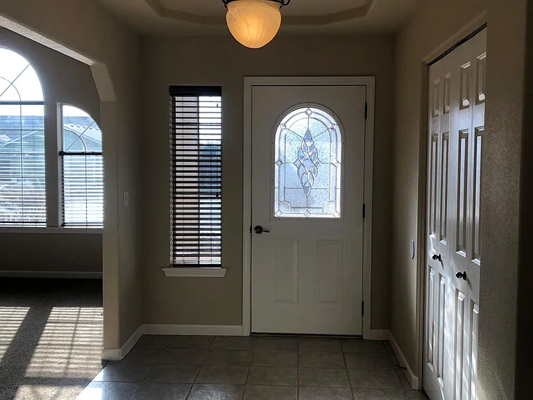2337 Jeremy St — Photo 2
