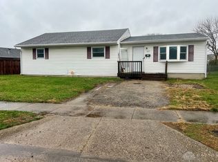 607 Kirkwood Dr, Fairborn, OH 45324