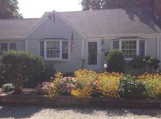 22 Mountford Rd, Hull, MA 02045