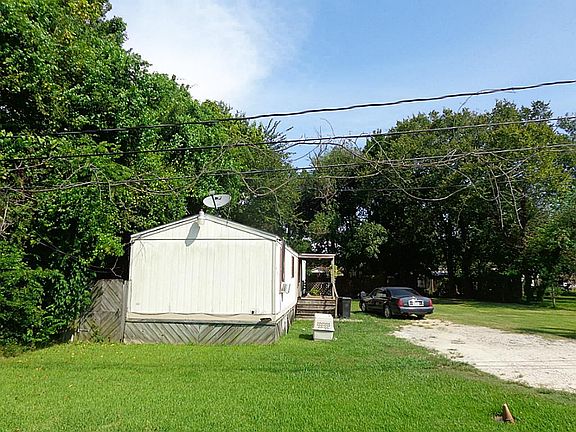 5th image of 202A Dreamland Ave