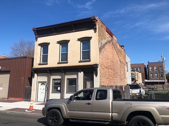 2nd image of 310 2nd St #2ND-312