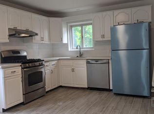 4 Kippy Dr, Waban, MA 02468
