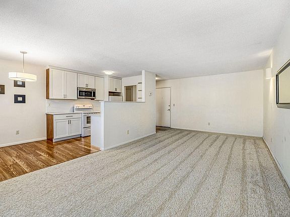 3rd image of 10113 34th St W #342