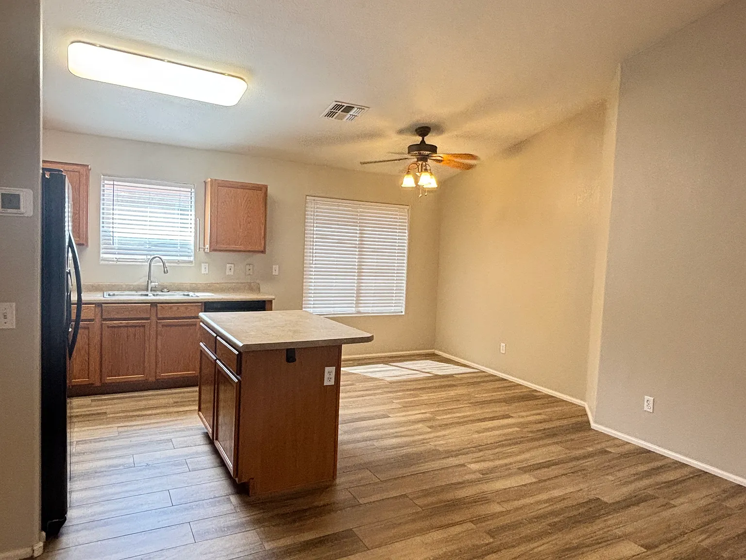 3 bed, 1481 sqft, $1,500 — Photo 3